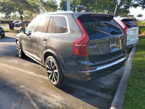 Platinum Gray Metallic 2023 Volvo XC90 B6 Plus 6-Seater