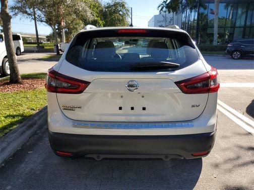 2020 Nissan Rogue Sport SV