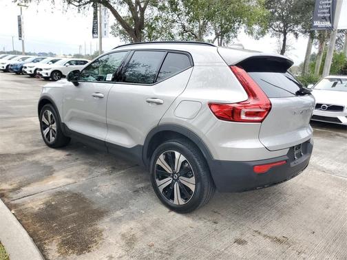 2023 Volvo XC40 Recharge Pure Electric Twin Plus