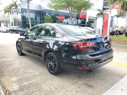 Black 2018 Volkswagen Jetta 1.8T SE Sport
