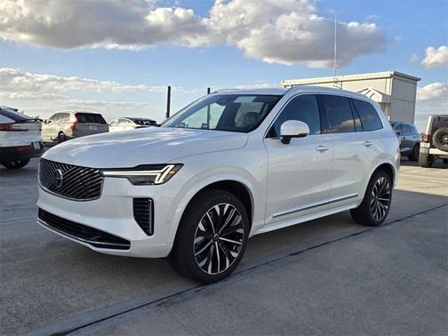 2025 Volvo XC90 B6 Ultra