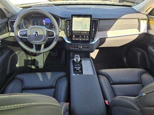 2025 Volvo XC90 B6 Ultra