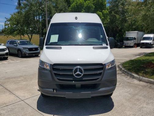 2023 Mercedes-Benz Sprinter 2500 170 WB