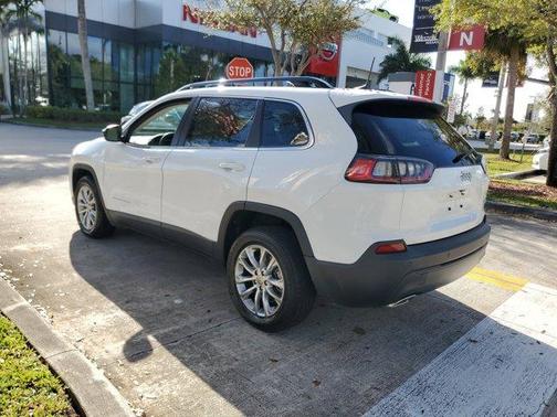 2022 Jeep Cherokee Latitude Lux