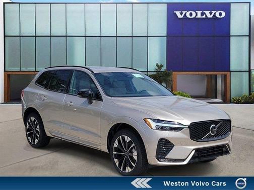 Bright 2026 Volvo XC60 B5 Plus