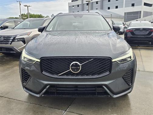 2026 Volvo XC60 T8 ULTRA