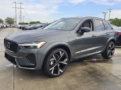 2026 Volvo XC60 T8 ULTRA