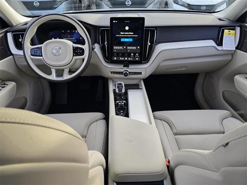 2026 Volvo XC60 B5 Ultra