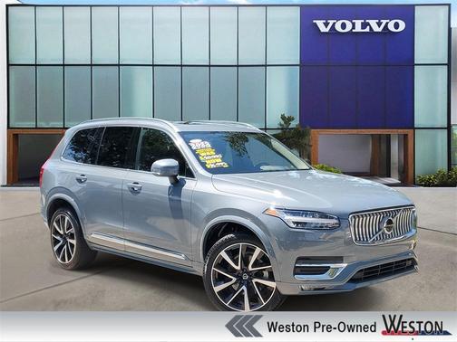 2023 Volvo XC90 B5 Plus