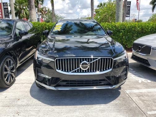 2022 Volvo XC60 B5 Inscription