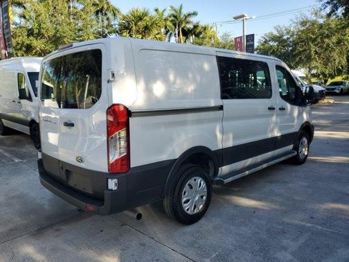 Oxford White 2025 Ford Transit-250 Base