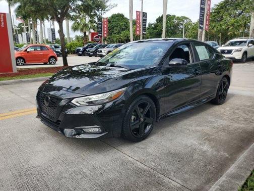 Black 2023 Nissan Sentra SR