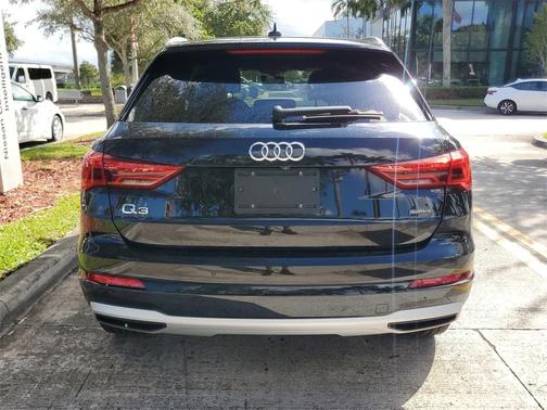 2021 Audi Q3 40 Premium