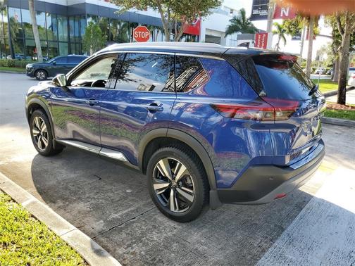 2021 Nissan Rogue SL