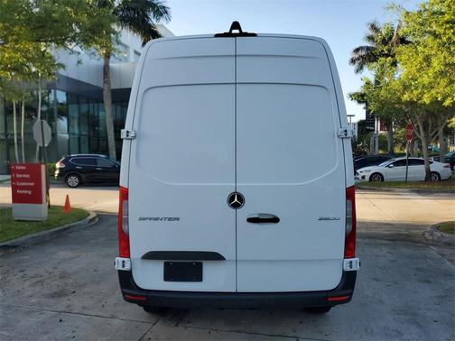 2025 Mercedes-Benz Sprinter 2500 144 WB