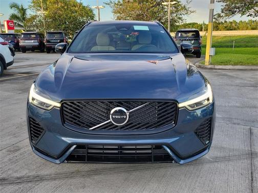 2026 Volvo XC60 Plug-In Hybrid T8 Core