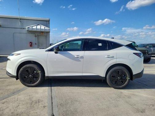 Everest White P 2026 Nissan Murano SV
