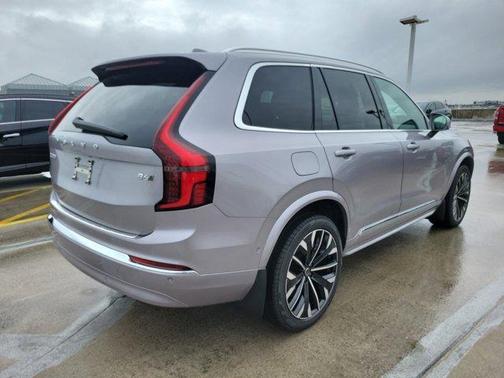 2026 Volvo XC90 B6 Ultra 7-Seater