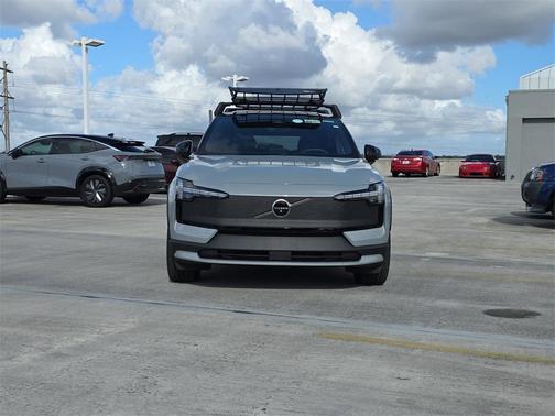 2026 Volvo EX30 TWIN MOTOR CROSS COUNTRY ULTRA