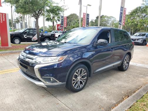 2018 Mitsubishi Outlander ES