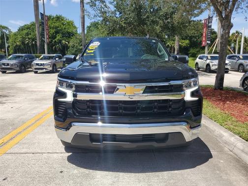 2025 Chevrolet Silverado 1500 LT