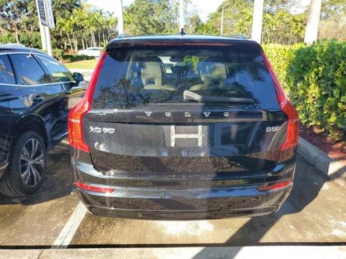 2023 Volvo XC90 B5 Core