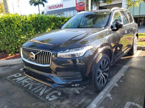 2023 Volvo XC90 B5 Core
