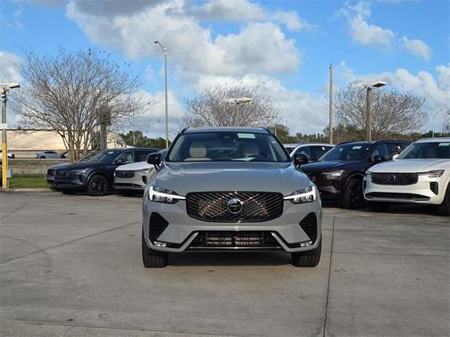 2026 Volvo XC60 B5 Ultra