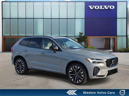 2026 Volvo XC60 B5 Ultra