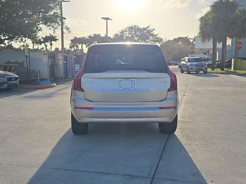 Bright 2026 Volvo XC90 Plug-In Hybrid T8 Plus 7-Seater