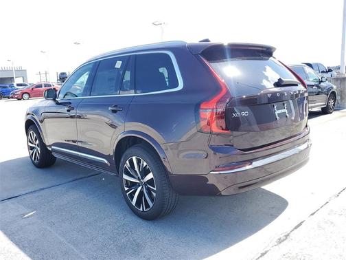 2026 Volvo XC90 B5 Core