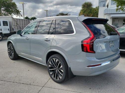 2026 Volvo XC90 B6 Plus 6-Seater