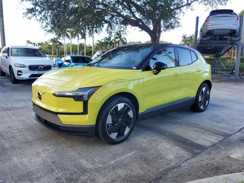 2025 Volvo EX30 Twin Motor Ultra