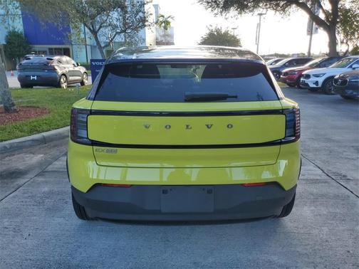 2025 Volvo EX30 Twin Motor Ultra