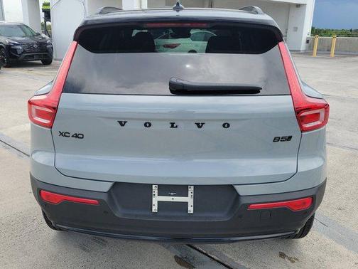 Gray Metallic 2026 Volvo XC40 B5 Ultra Black Edition