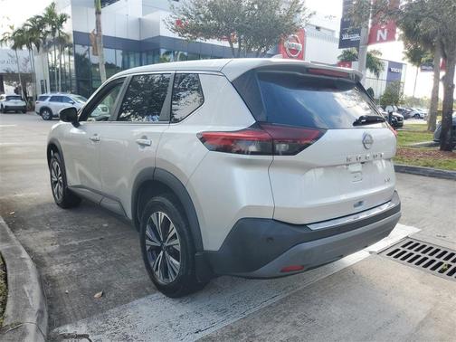 2022 Nissan Rogue SV