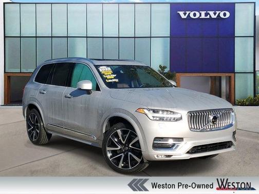 2023 Volvo XC90 B5 Plus