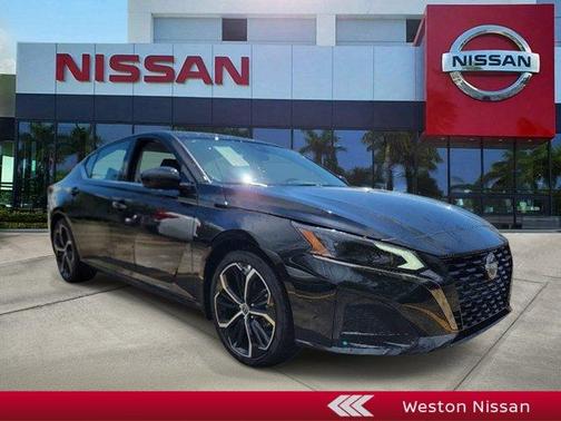 Super Black Clearcoat 2026 Nissan Altima SR