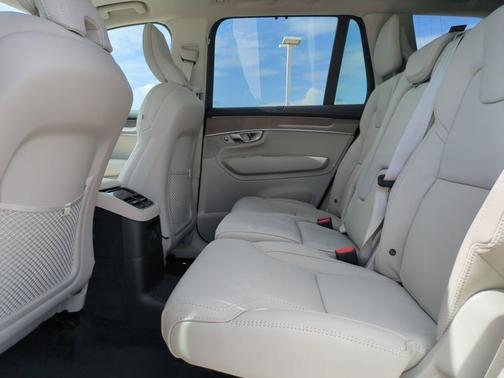 Gray Metallic 2026 Volvo XC90 Plug-In Hybrid T8 Ultra 7-Seater
