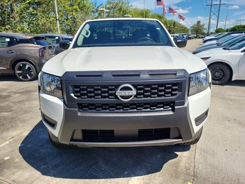 2025 Nissan Frontier S