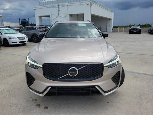 2026 Volvo XC60 B5 Core