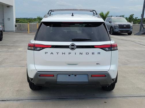 Pearl 2026 Nissan Pathfinder SL