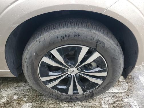 2025 Volvo XC60 B5 Core