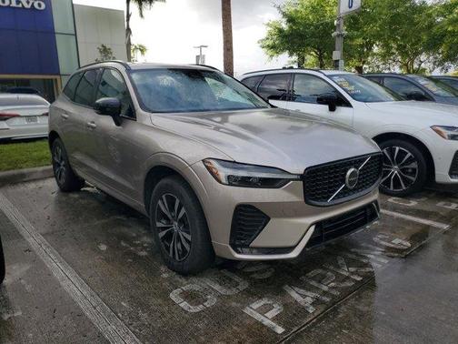 2025 Volvo XC60 B5 Core
