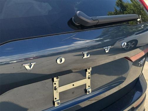 2026 Volvo XC60 Plug-In Hybrid T8 Plus