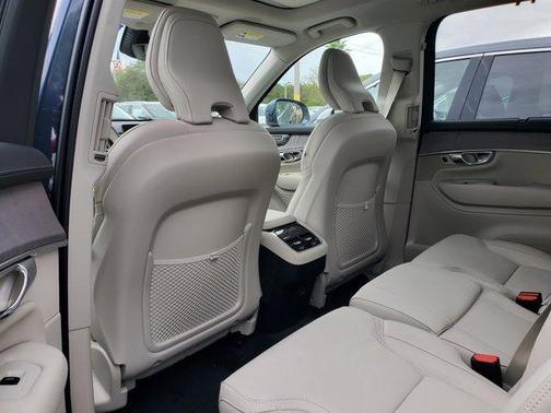 2026 Volvo XC90 B6 Ultra 7-Seater