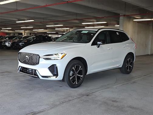 2026 Volvo XC60 B5 Core