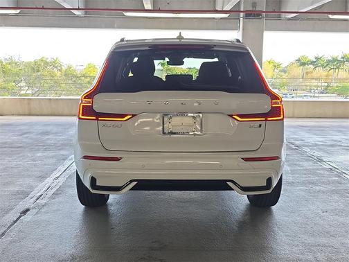 2026 Volvo XC60 B5 Core