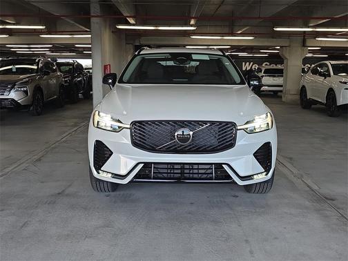 2026 Volvo XC60 B5 Core