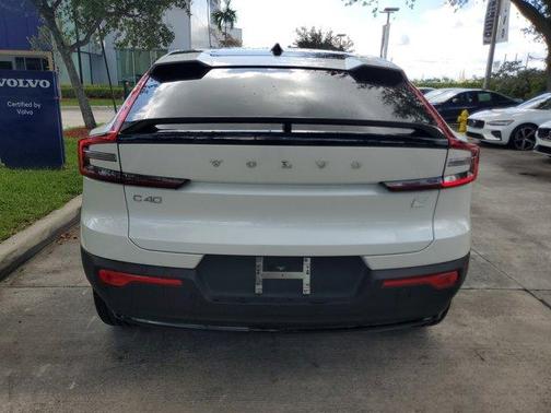 2023 Volvo C40 Recharge Pure Electric Twin Core